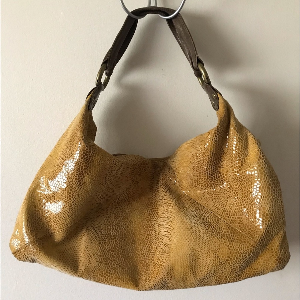 Shoulder bag